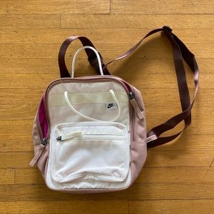 Mini Nike backpack NWOT